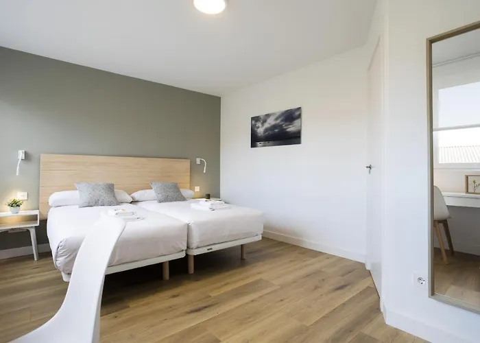 Olabide 2 By Smiling Hondarribia